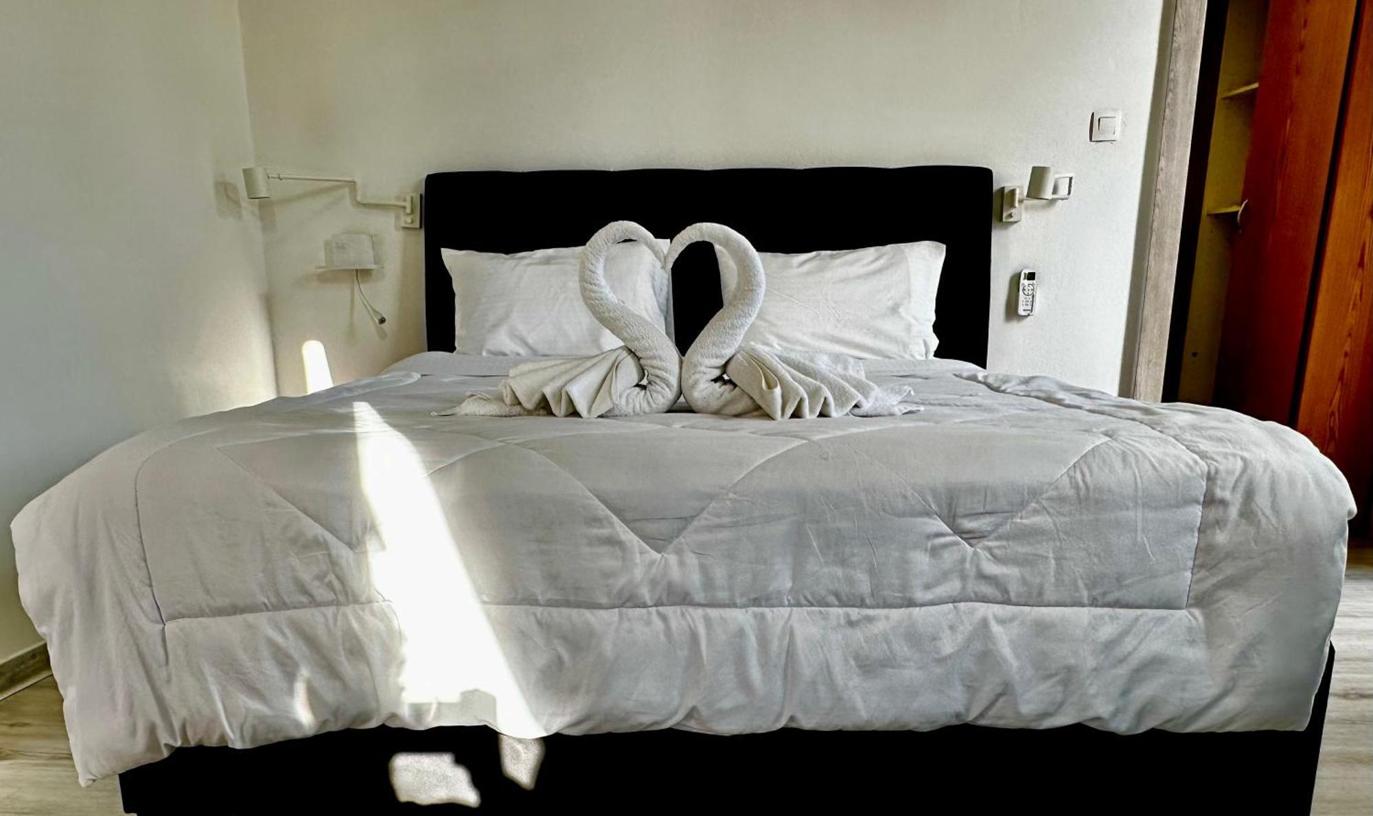 Travelers Luxury Suites, Studios & Apartments Corfu  Luaran gambar